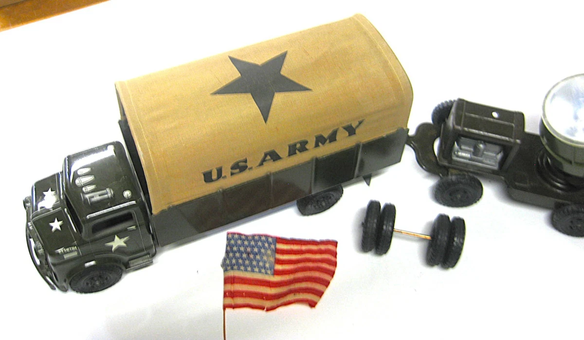 Marx Army Toys In Vintage Manufacture Diecast Cars, Trucks & Vans