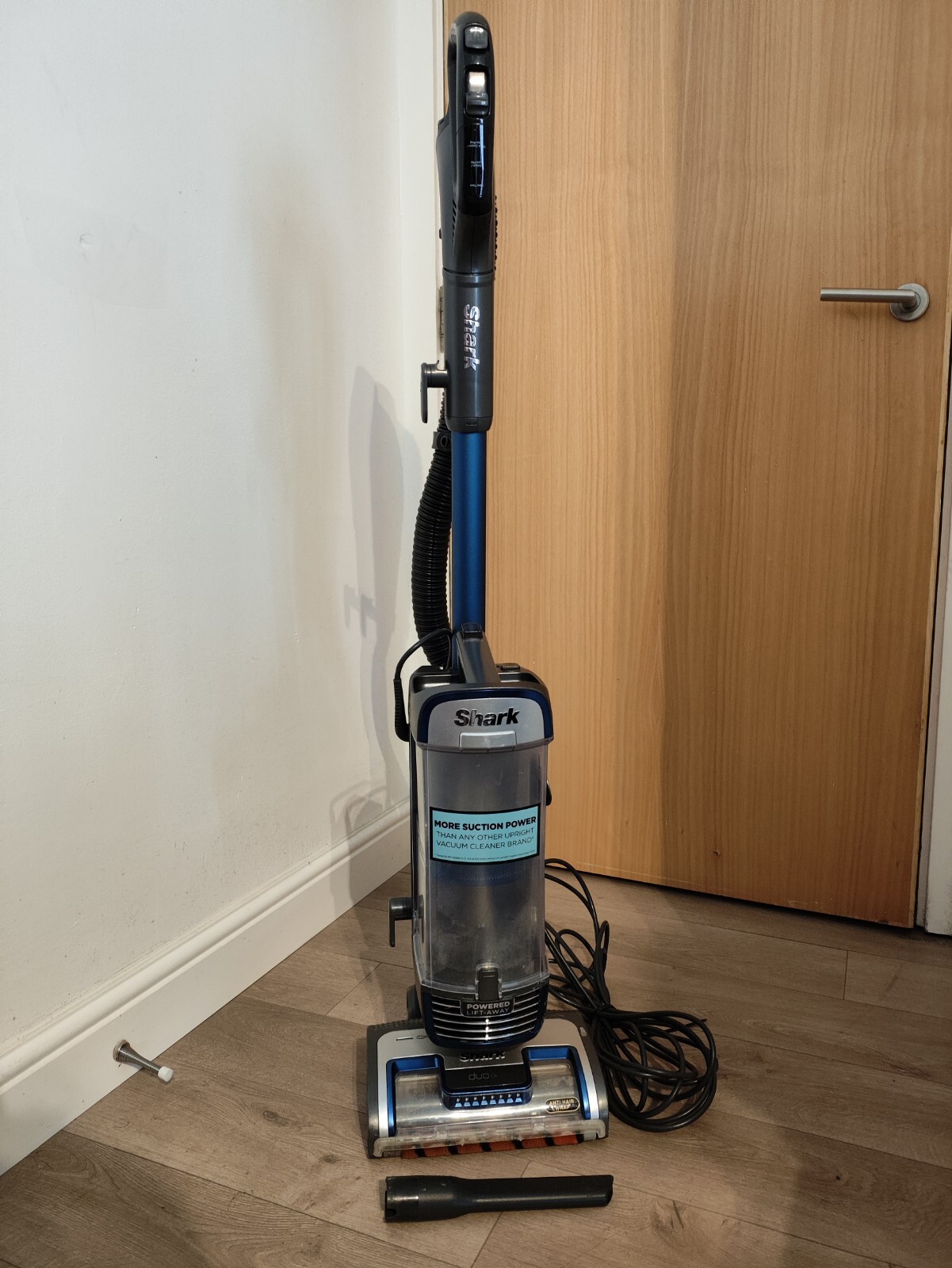 Shark Corded Upright Vacuum, AntiHair Wrap, Pet [NZ850UKT