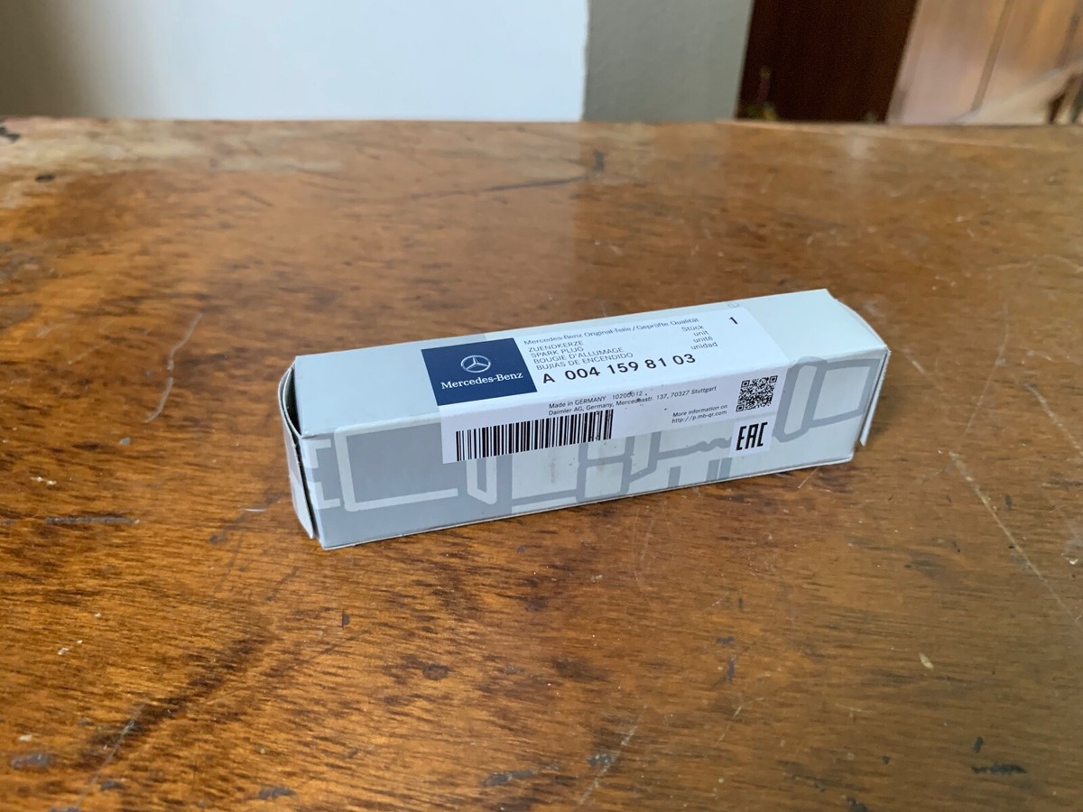 メルセデスベンツ 純正スパークプラグ A0041598103 8本単位 Mercedes-Benz Spark Plugs (A 004 159 81 03) Genuine MB Spark