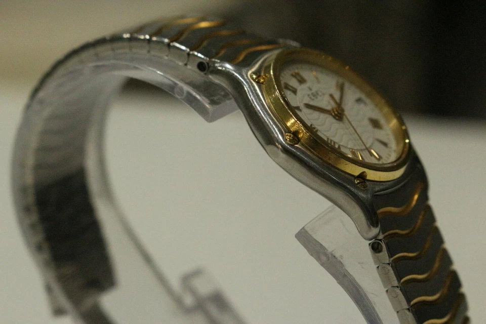 Reloj Ebel Sport Clásico Mujer 28MM SS/18K Oro Vintage 1087121 RARO Foto 4 de 4