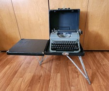 Rare 1940 Underwood Champion Typewriter w/Field Case thumbnail