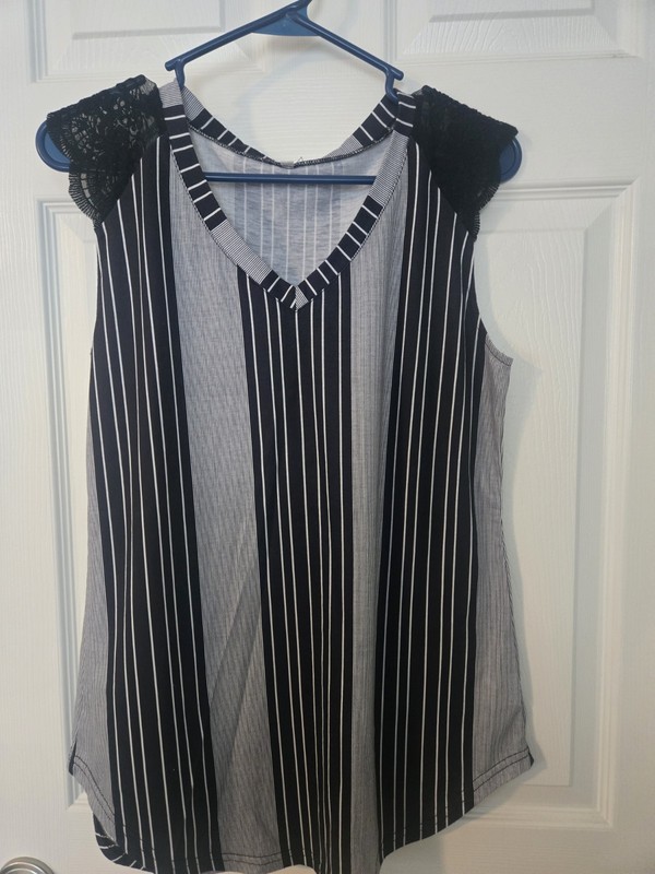 womens tank top medium