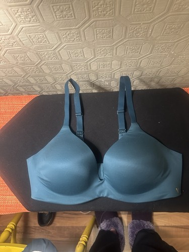 Teal Victoria Secret Tee Shirt Bra