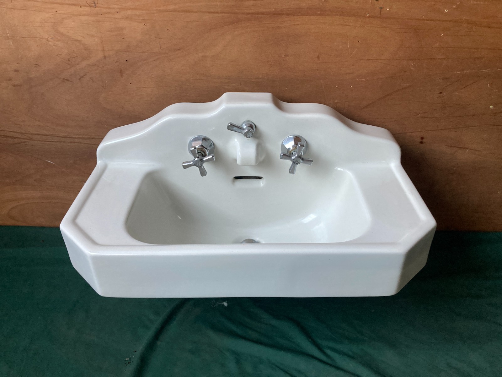 Antique Ceramic White Porcelain Stepped Pyramid Deco Bath Wall Sink Vtg 432-25E