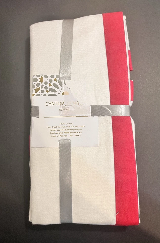 Cynthia Rowley Set Of 4 Dinner Fabric Napkins White Red Christmas Cotton 20X20 - Image 4 of 4