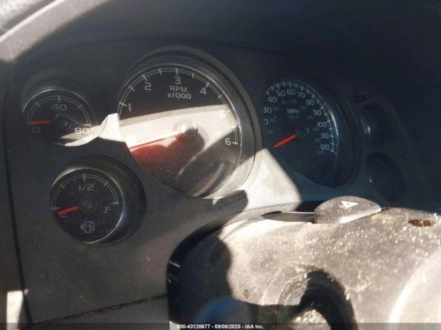 Used Rear Right Door Interior Trim Panel fits: 2014 Chevrolet Suburban 1500  Gra - Image 3 of 4