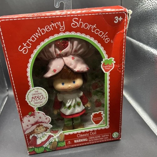 NEW,RARE Strawberry Shortcake Doll Classic ORIGINAL 1980's DESIGN Read