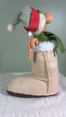 Annalee 2013 10" Adorable Christmas Mouse in Ugg Boot - Picture 3 of 3