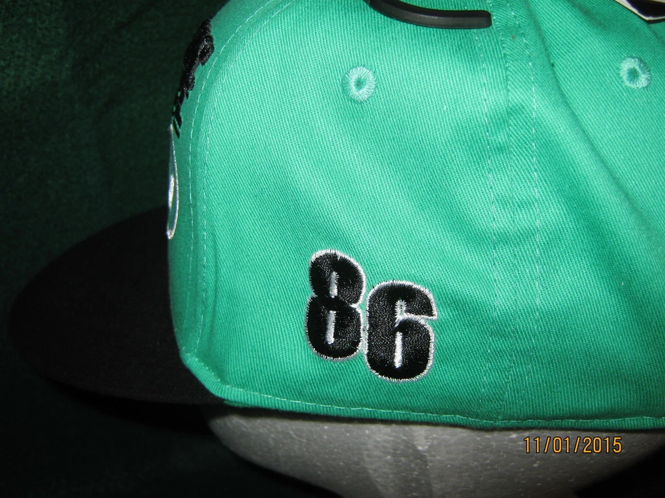 Gorra Shaun Blanca (NUEVA) Verde "#AWESOME FUTURE" Snap-Back TALLA ÚNICA Foto 4 de 4