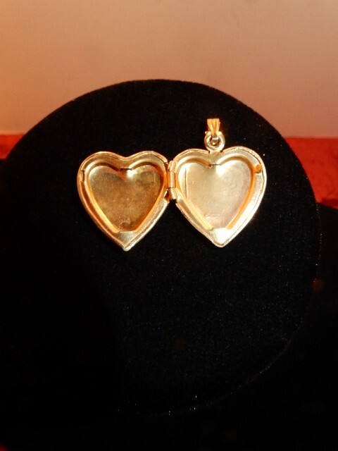 Picture 4 of 6