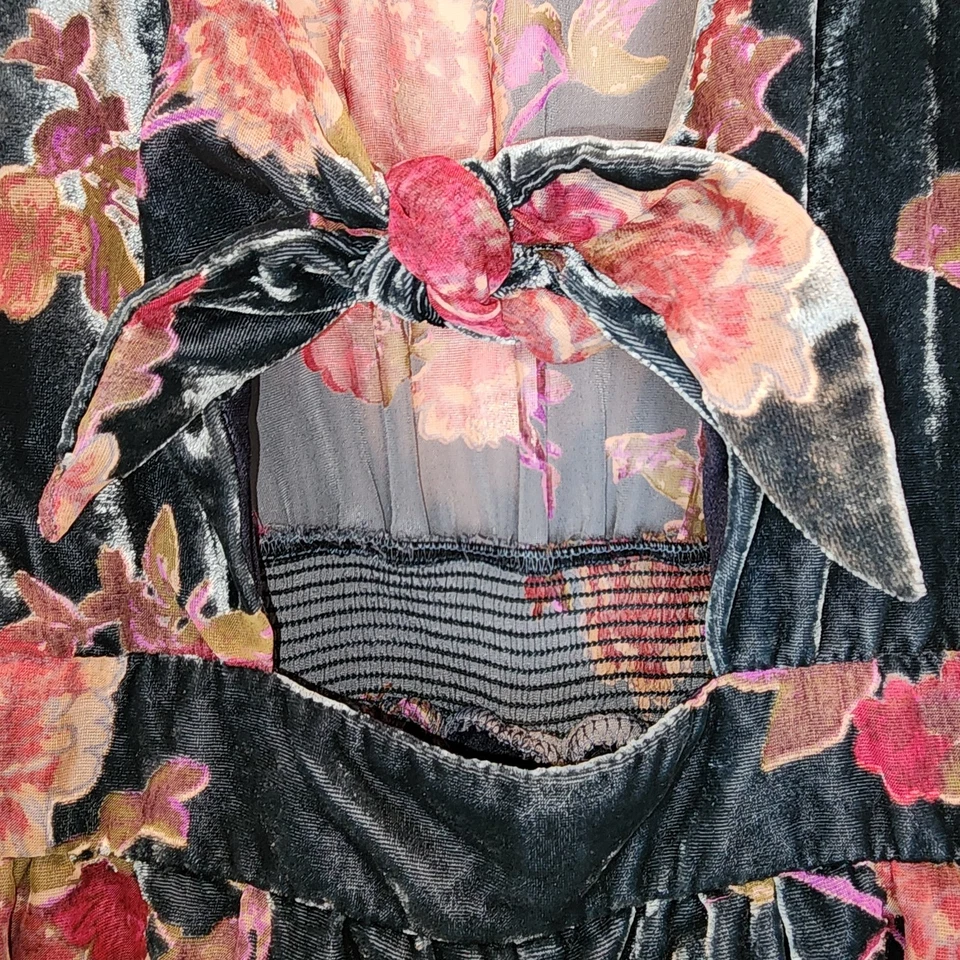 Romper Whimsigoth romance escuro floral veludo manga sino gravata frente boho médio - Imagem 4 de 4