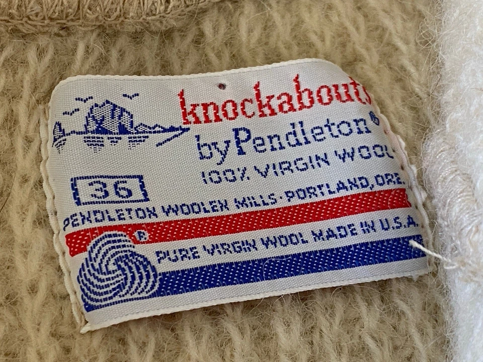 Vintage Pendleton Cardigan sweater jacket Zipper Women XS Ivory 100% wool Chunky - Image 4 of 4