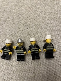 Lego City  Fire Station 7945 Retired Set w/4Minifigs Vehicles