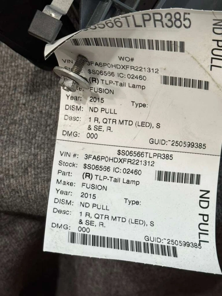 Ford Fusion 2015 cuarto trasero derecho LED luz trasera lámpara OEM Foto 2 de 3