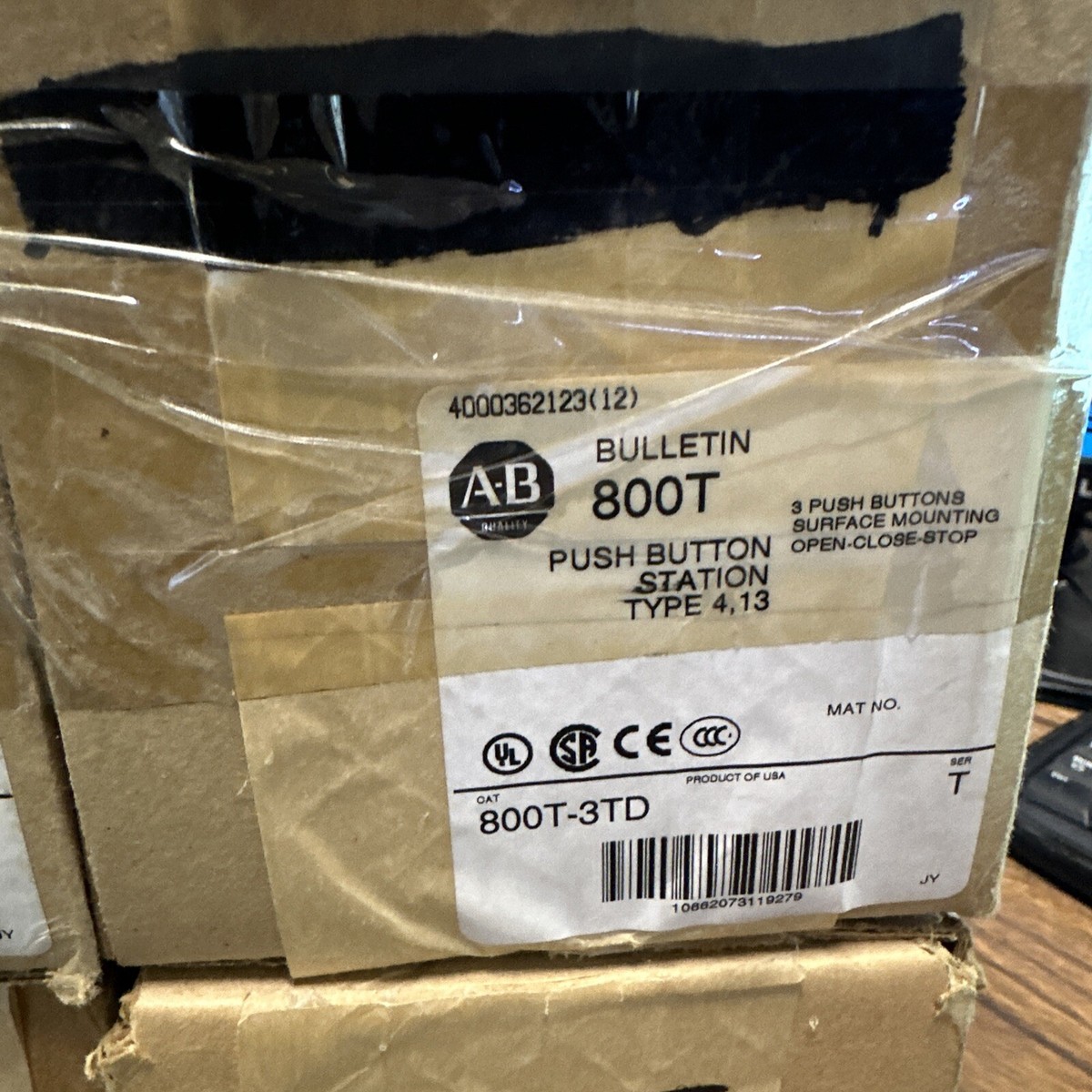 ALLEN-BRADLEY Push Button Station 800T-3TD Type 4/13 31756 ALLEN-BRADLEY Push Button Station 800T-3TD Type 4/13 31756