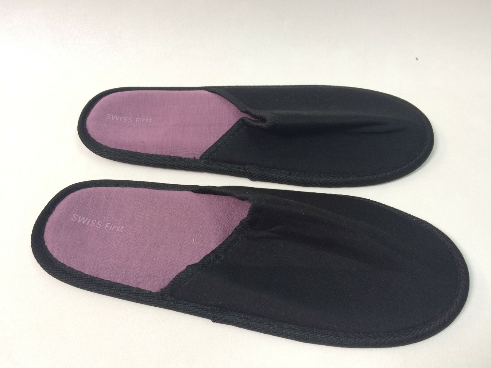 SAOLA Swiss Air First Class Inflight Travel L Slippers 30cm Sole Airline Memorabilia