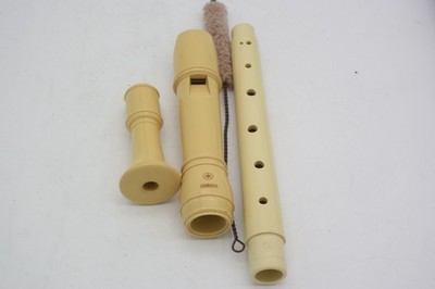 Yamaha YRA-302B Alto Recorder F Key 3-Piece Vintage With Case Tested