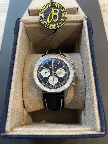 Breitling Navitimer B01 Chronograph 43 - Picture 8 of 11