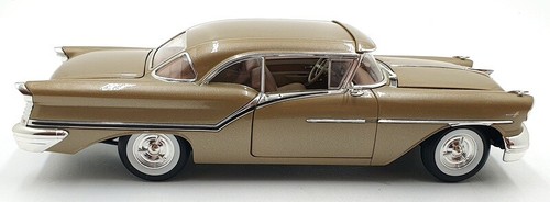 Acme 1/18 Scale Diecast A1808005 - 1957 Oldsmobile Super 88 - Gold Mist - Picture 4 of 5