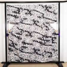 K36094-2 Japanese Kimono Silk Komon Black Flower