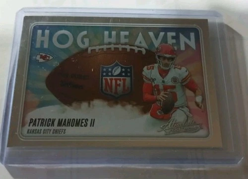 2025 Panini Absolute Patrick Mahomes II Base (RAW)