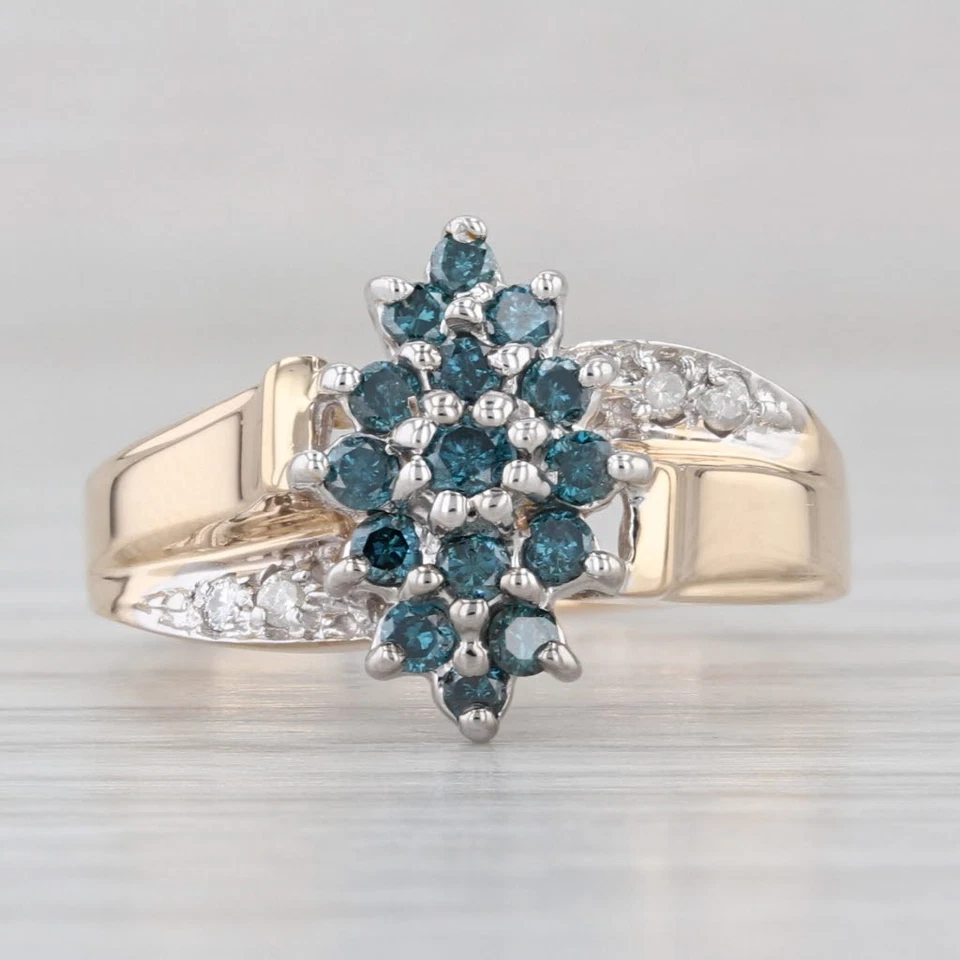 Anillo con racimo de diamantes blancos azules de 0,43 quilates de oro amarillo de 14 k talla 7 Foto 2 de 4