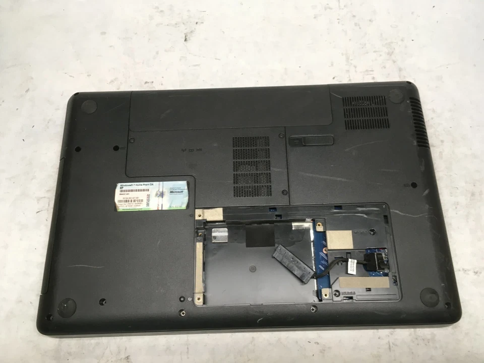 HP Presario CQ62-219WM 15" [AS IS/FOR PARTS] Intel Celeron  1.9 GHz - Image 3 of 4