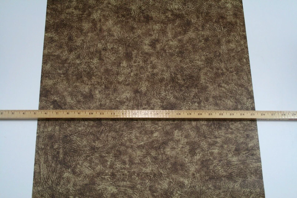 Papel pintado vintage Cambridge Studios doble rollo marrón imitación cuero grunge rústico Foto 2 de 4