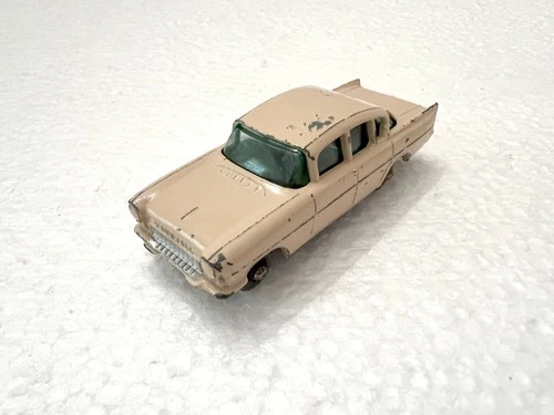 Vintage Matchbox Lesney Moko 1958 VAUXHALL CRESTA Car No. 22 -Pinkish Cream Body