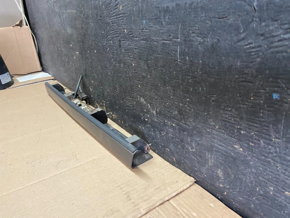 Luces de licencia traseras Infiniti G20 1999 a 2002 moldeadas G3477 PS Foto 3 de 4