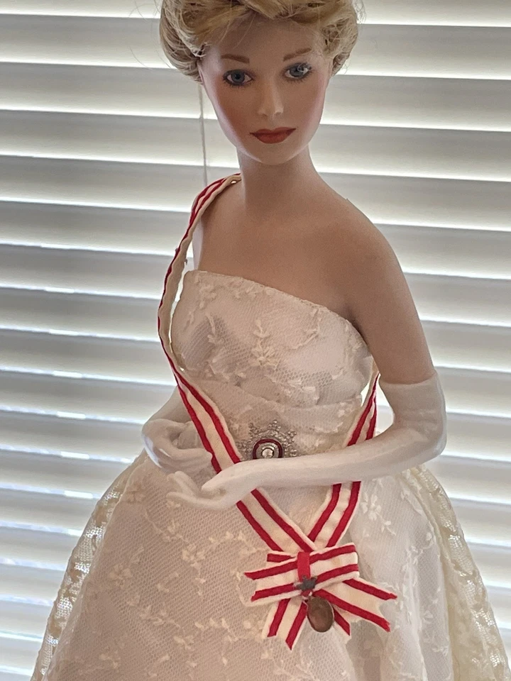 Muñeca retrato Franklin Mint reliquia princesa Gracia de Mónaco 16" Foto 3 de 4