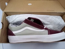 Size 9 - VANS Old Skool Red/White 2021 Men's Classic Sport