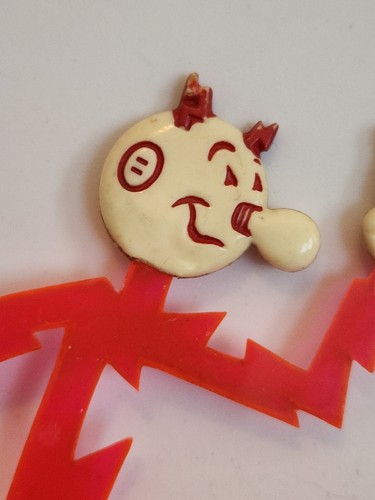 VTG 1940's REDDY KILOWATT BUSINESS CARD HOLDER FIGURE - U.S PAT. D-94261 - Picture 2 of 11