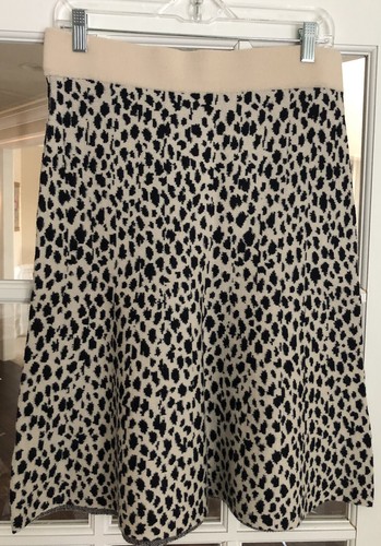 Ann Taylor Leopard Sweater Skirt Elastic Waist size M nwt - Picture 2 of 3