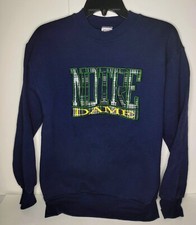 Notre Dame Crable Sportswear 1990s Navy Blue Crewneck Sweatshirt Size Medium