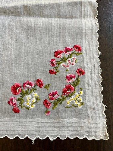9 Ladies handkerchief LOT vtg Hankie lace Embroidered Floral Sally Gee Paris - Picture 10 of 13