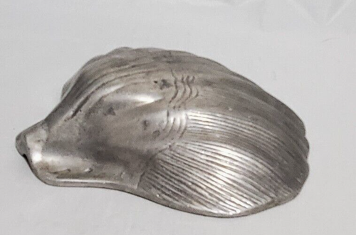 Bruce Fox Signed Cast Aluminum Clam Scallop Shell Bowl Soap Dish Rare 6" - Picture 6 of 9