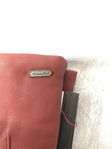Neu mit Etikett Coach DAMENHANDSCHUHE 8 F85156 SCHAFSLEDER MERINOWOLLE GEFÜTTERT SILBER ROT 118 $ - Bild 3 von 3