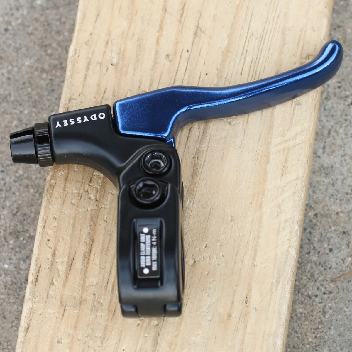 ODYSSEY BMX MONOLEVER BICYCLE BRAKE LEVER MEDIUM BLUE/BLACK PRIMO