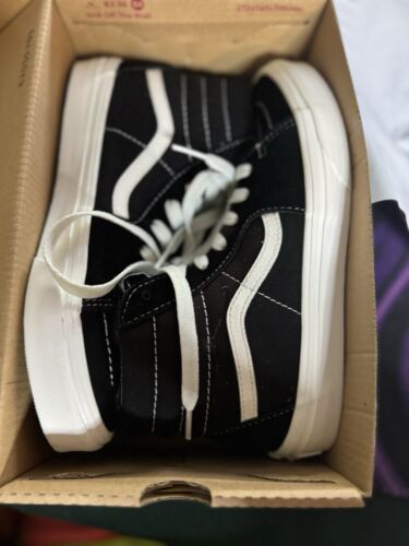 Vans sneakers size 5