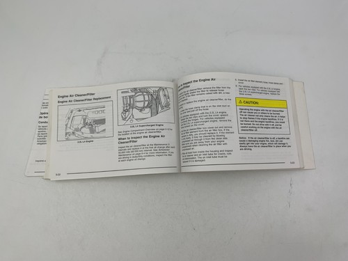2005 Saturn Ion Owners Manual OEM E02B50017 - Picture 4 of 6