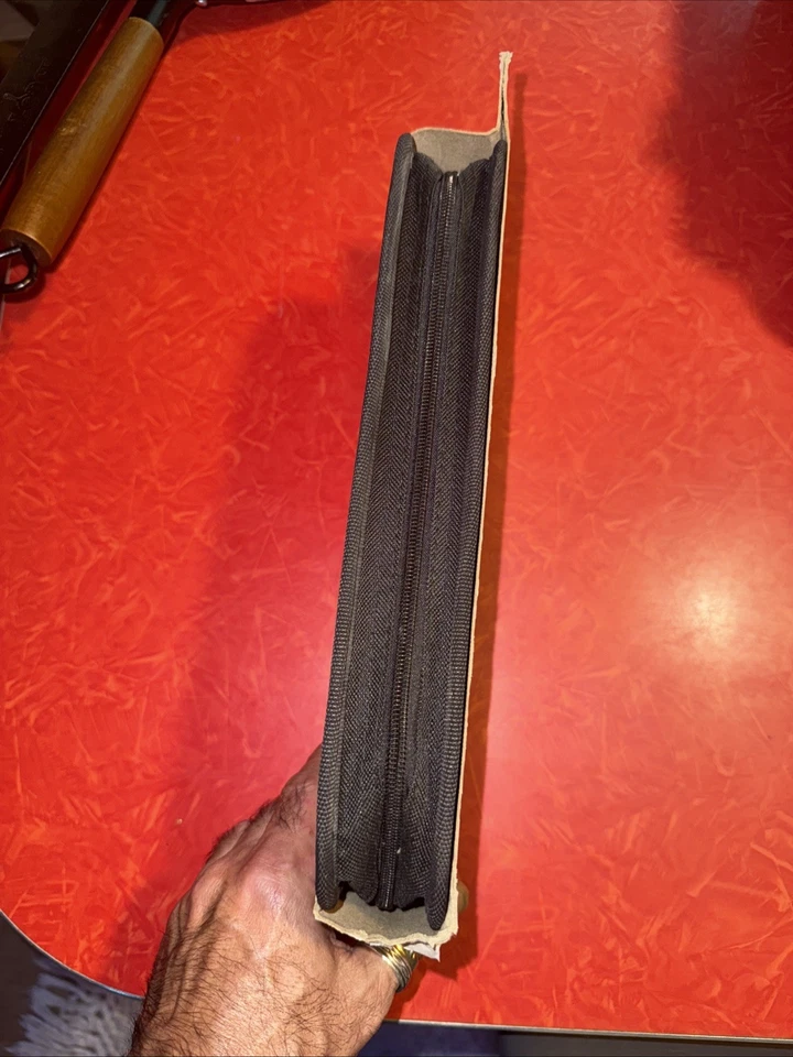 Targus 72 Bolsillo con Cremallera CD/DVD Almacenamiento Carpeta Estuche Organizador NUEVO STOCK ANTIGUO Foto 4 de 4