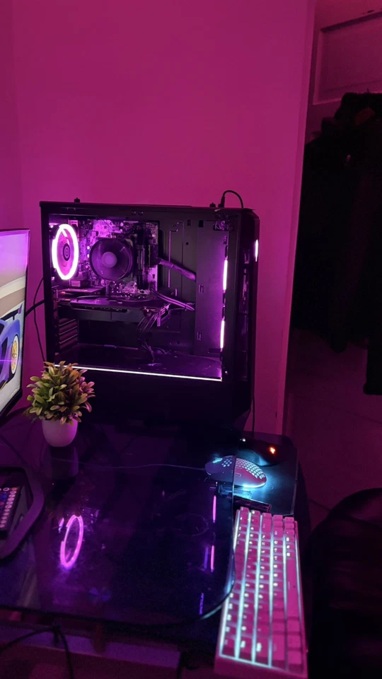 Cyberpower Gaming PC Ryzen 3 2300X 16GB RAM 256GB NMVe+1TB HDD W/ Radeon RX 570 - Image 4 of 4