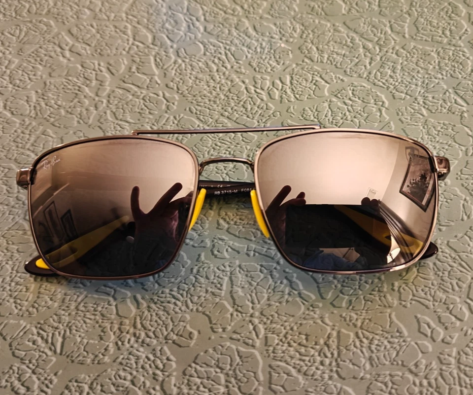 Gafas de sol Ray-Ban RB3715M SCUDERIA FERRARI Gunmetal - lentes plateadas Foto 2 de 4