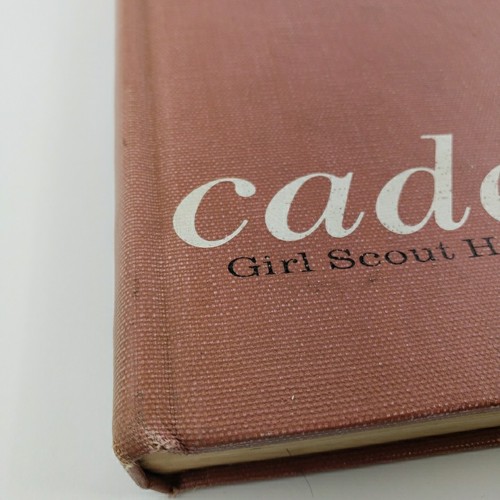 Girl Scout Cadette Handbook 1963 1st Printing Hard Cover Former Library Book - Picture 2 of 10