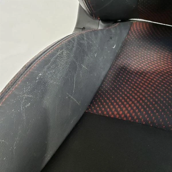 Asiento delantero derecho velocidad 3 OEM 2010 Mazda 3 Foto 3 de 4