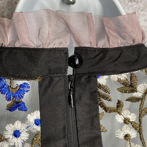 Cocoon Lovely Shorts Jumpsuit Small Blue White Black Flowers Plunge Neck NWT W23 - Picture 10 of 18