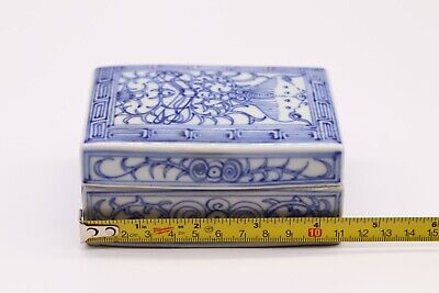 * antique box ୨୧ * ブルーの小花柄 19世紀の古い 紙箱 antique box ୨୧ * ブルーの小花柄 19世紀の古い 紙箱 antique