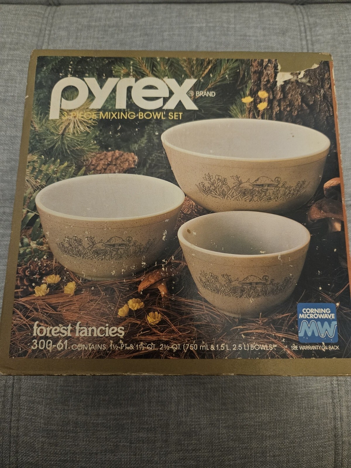 Vintage PYREX Forest Fancies Cinderella 3-Piece Mixing Bowl Set