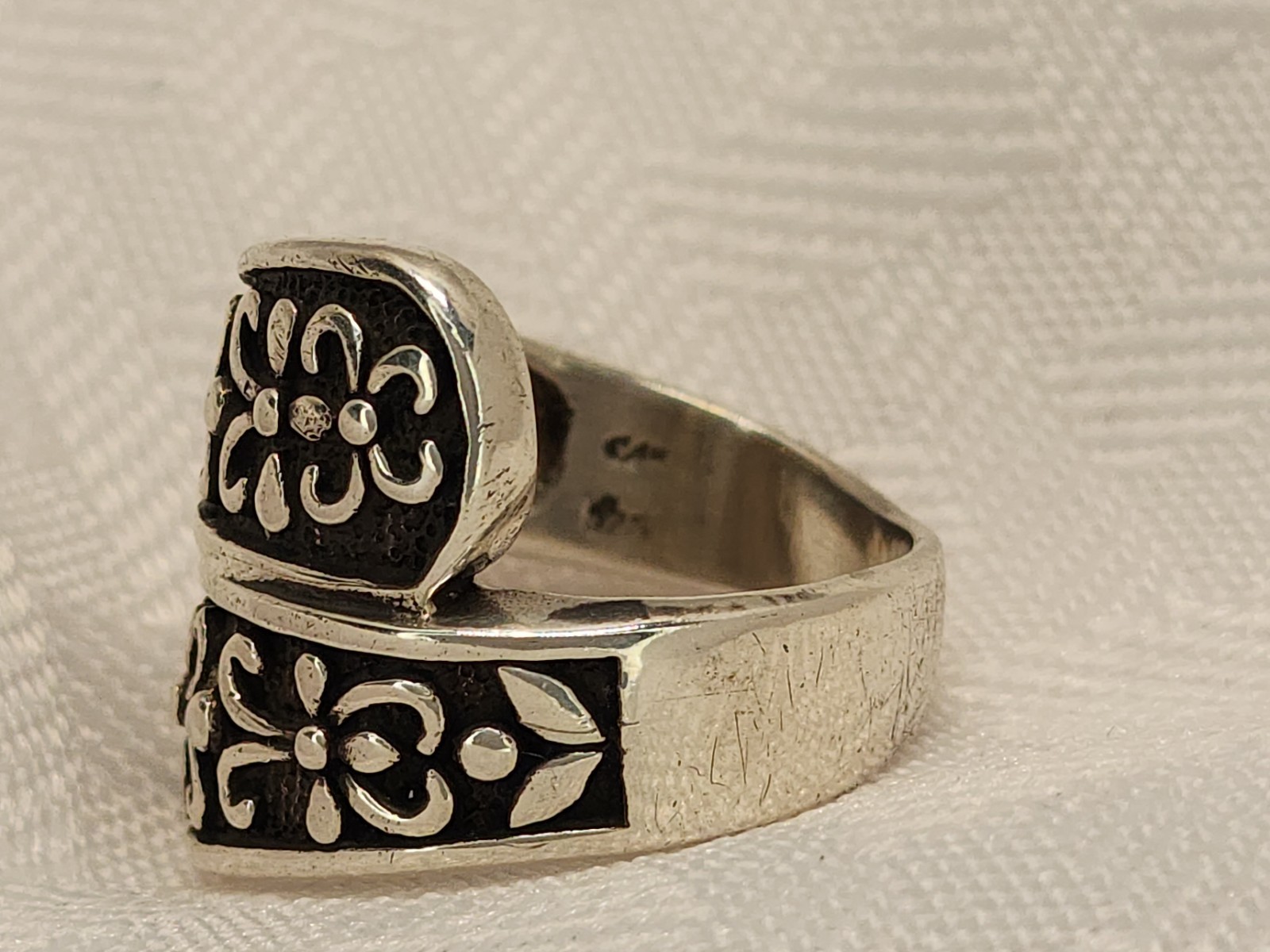 Sterling Silver Scrollwork  Ring Size 6.5 - image 3